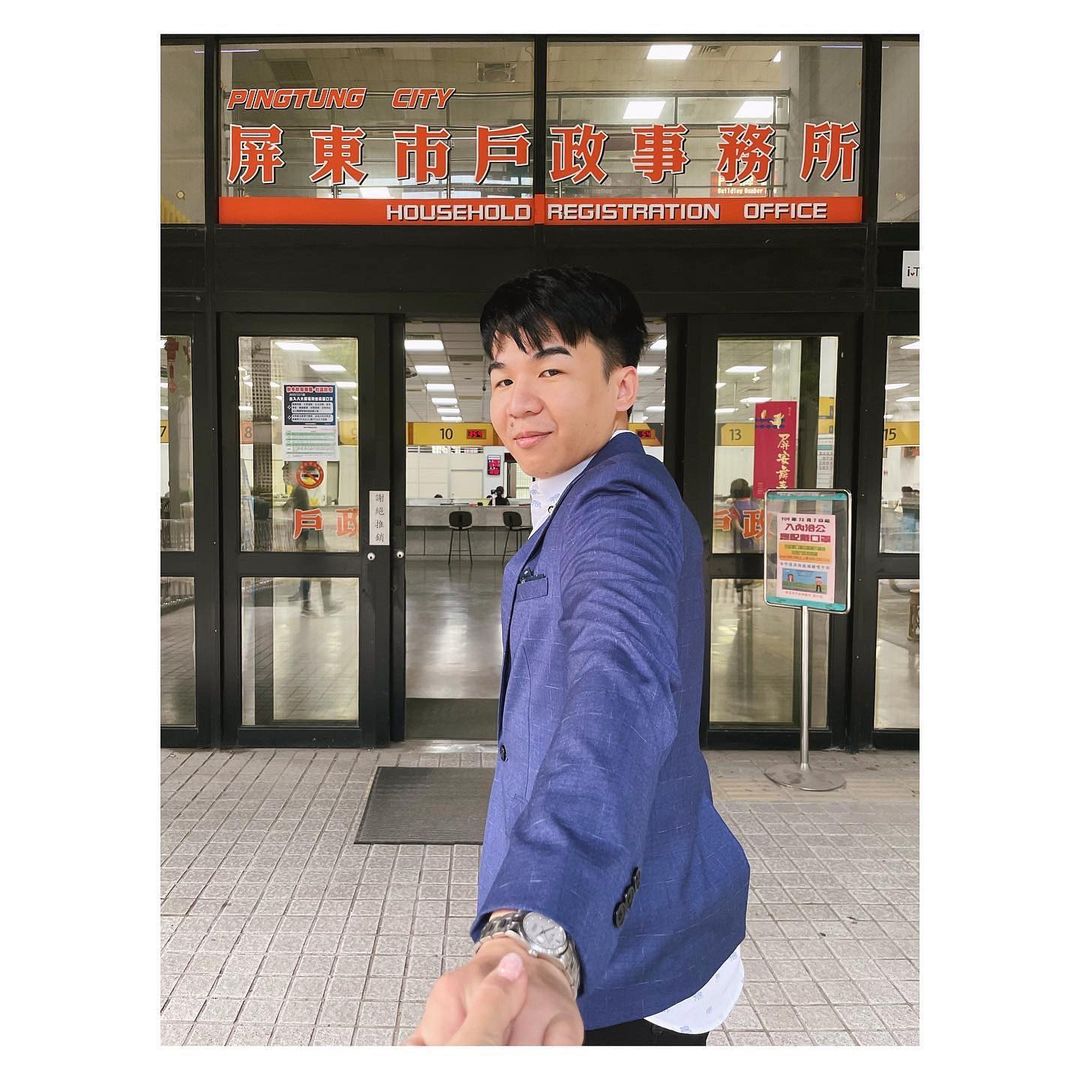 咩式婚禮:在十三週年那一天公證結婚